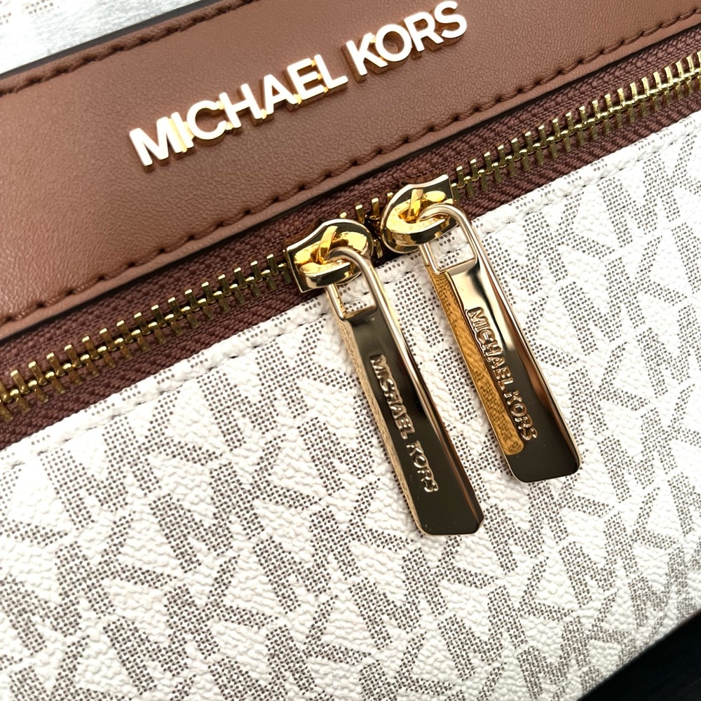 Michael kors Kenly MD Backpack - Picture 2 of 8